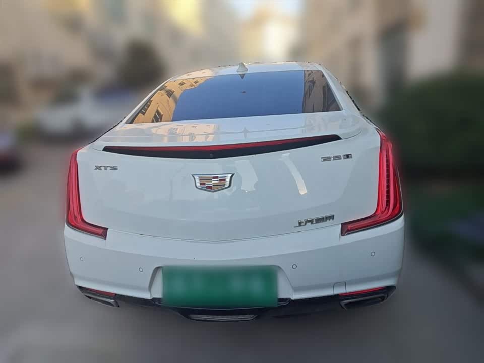Cadillac XTS