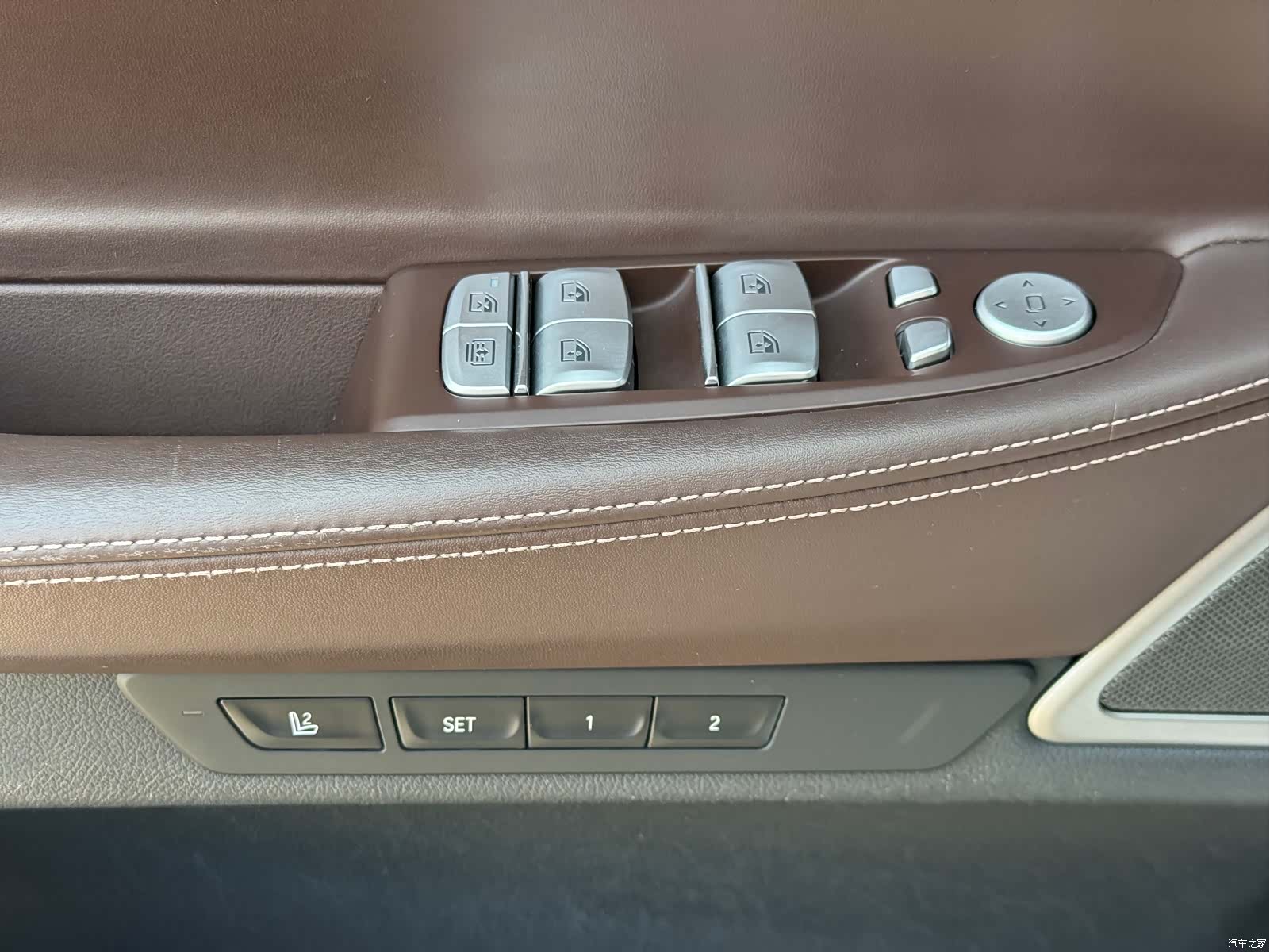 BMW 7 Series, 2020 все фото