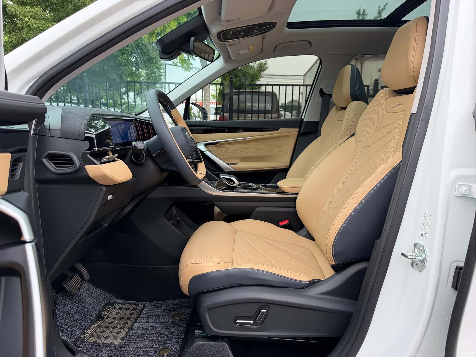 Geely Boyue, 2024 13