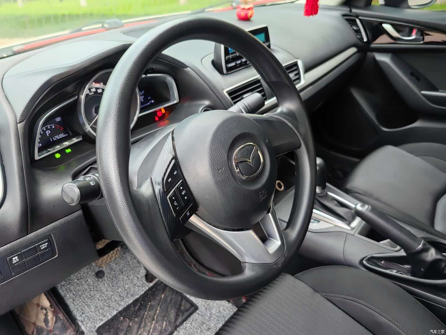Mazda Mazda3, 2016 11