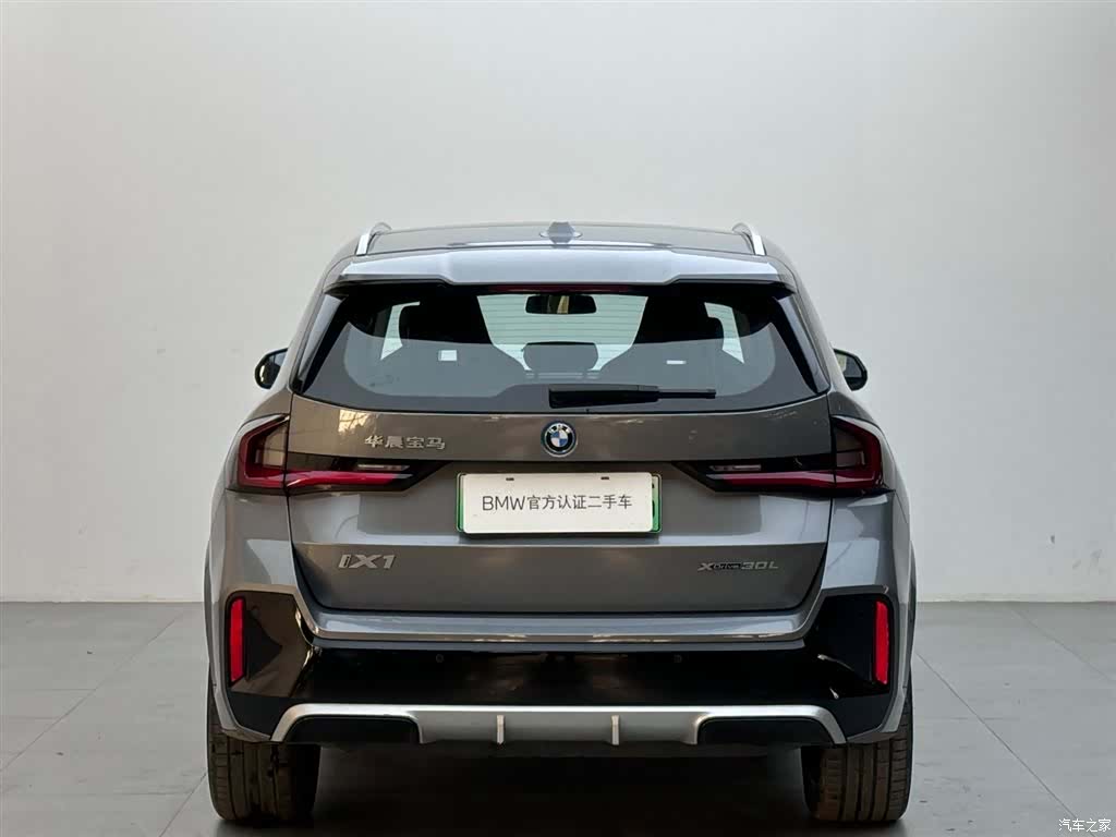 BMW iX1, 2024 все фото