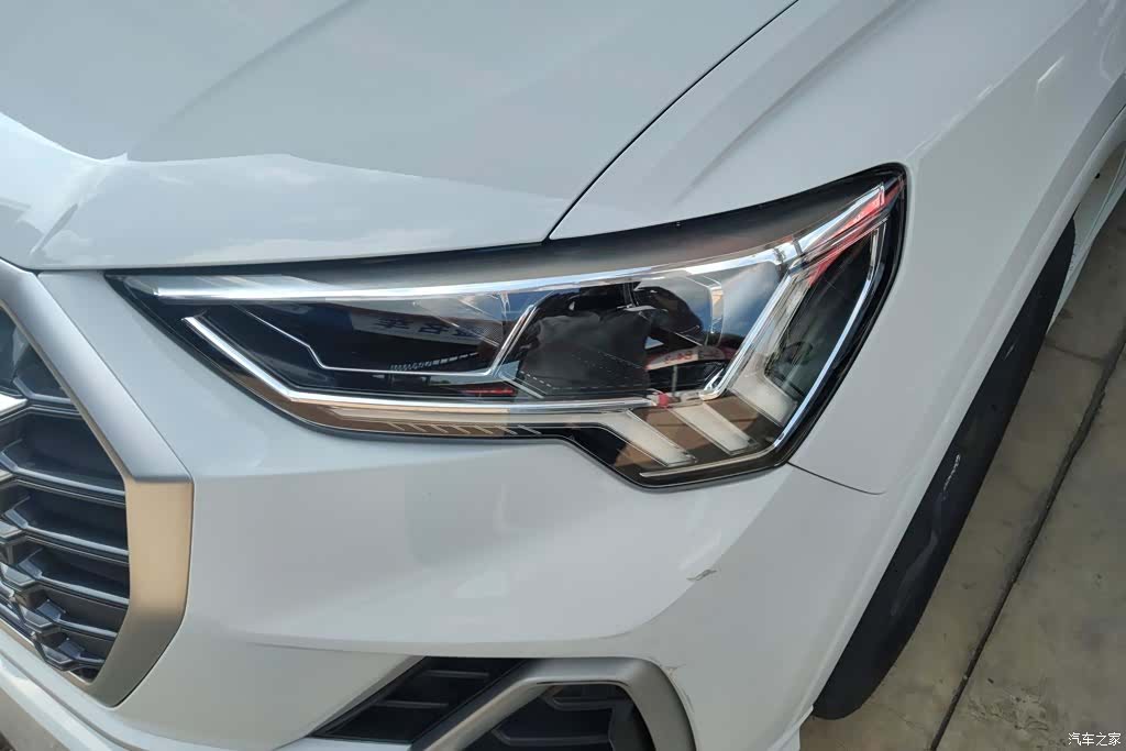 Audi Q3, 2020 все фото