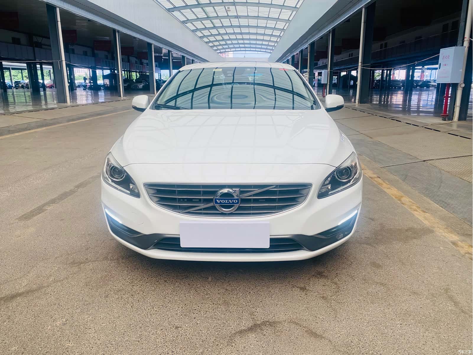 Volvo S60, 2016 3