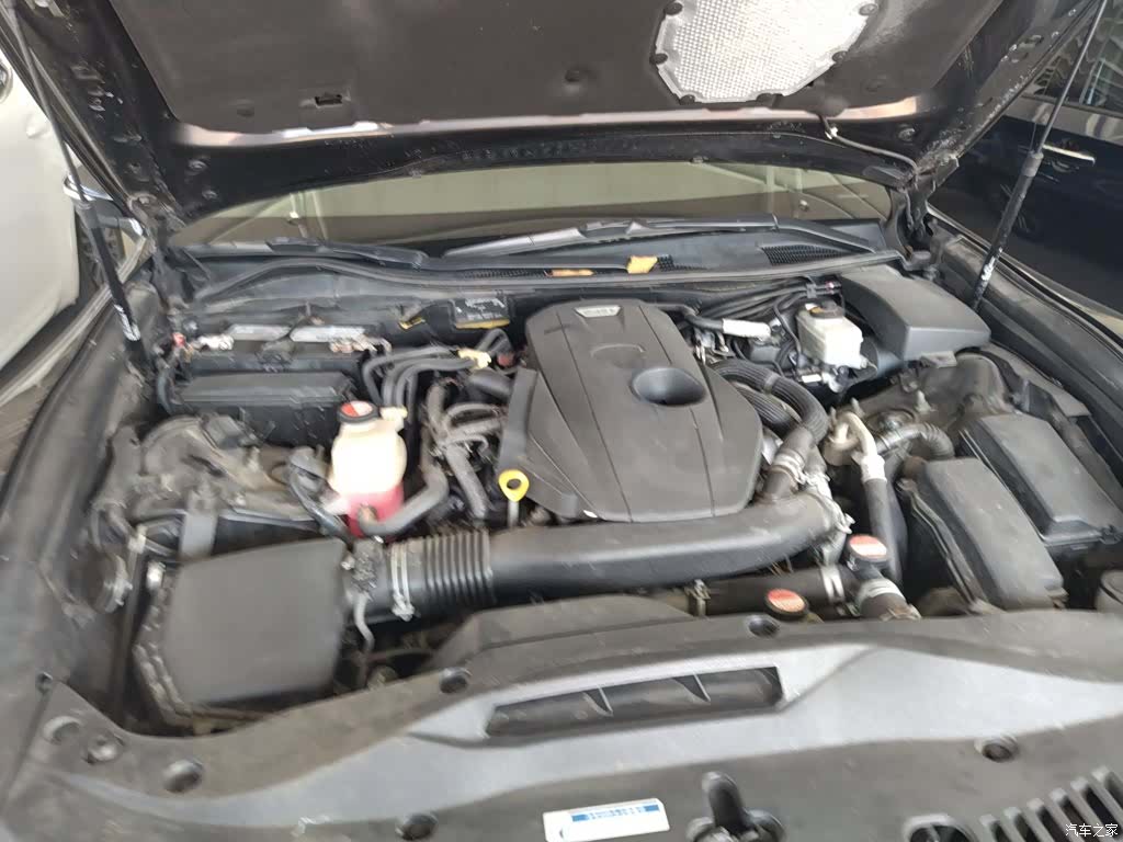 Toyota Crown, 2016 17