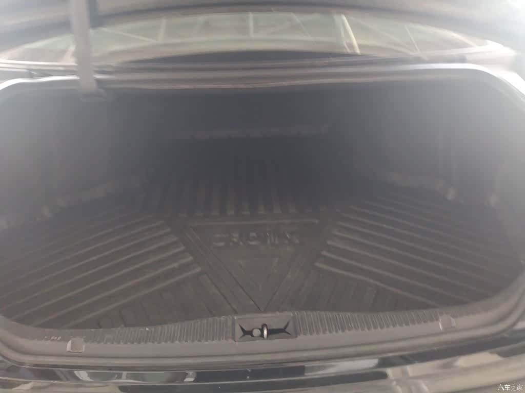 Toyota Crown, 2016 16