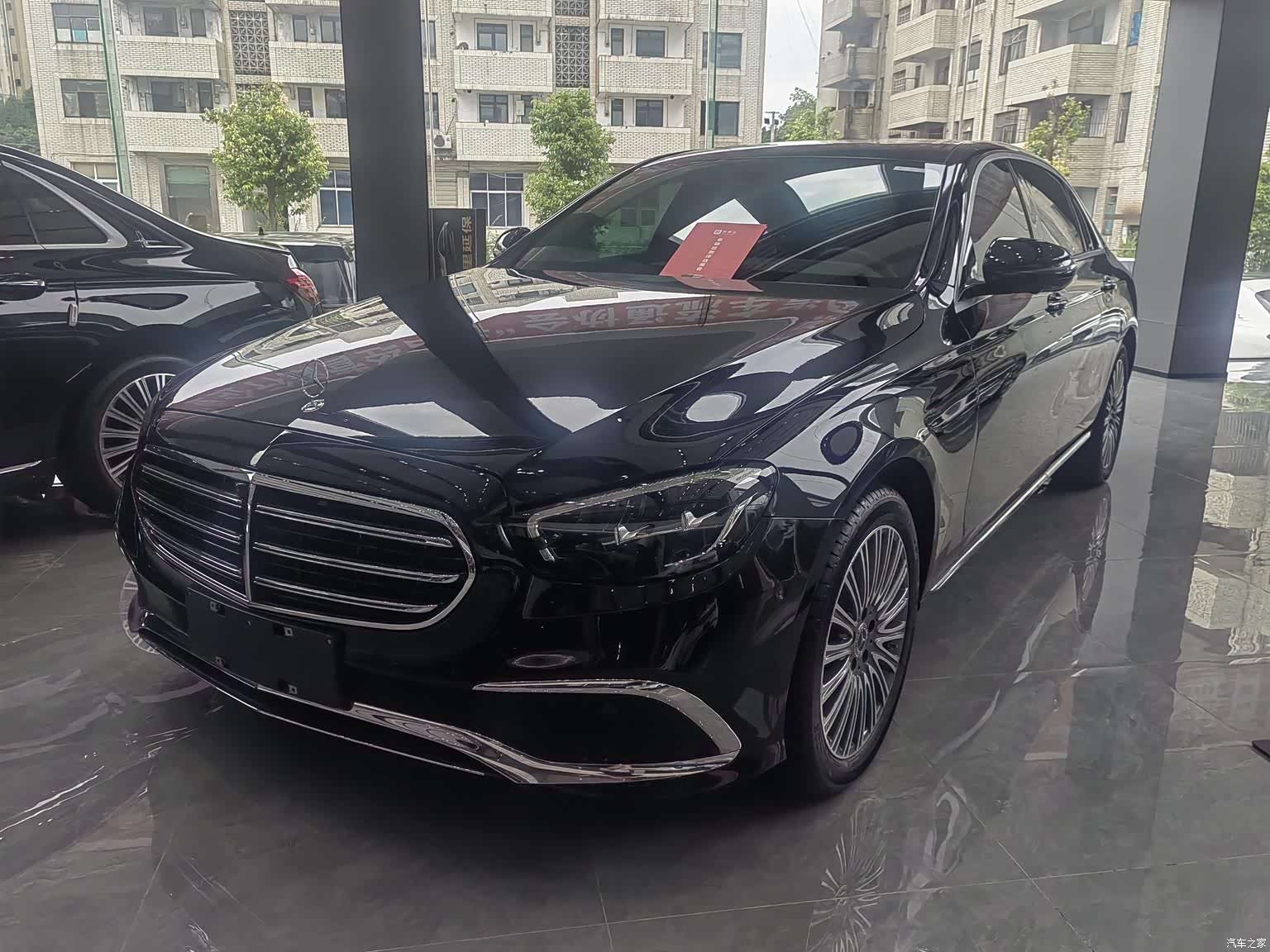 Mercedes-Benz E-Class, 2022 1