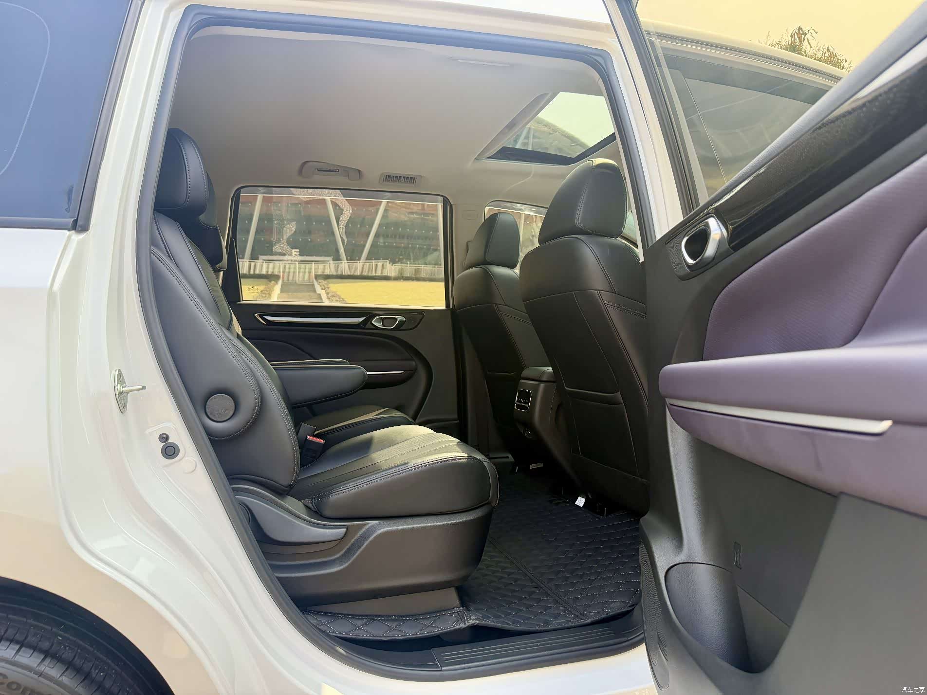 Trumpchi M6, 2025 12