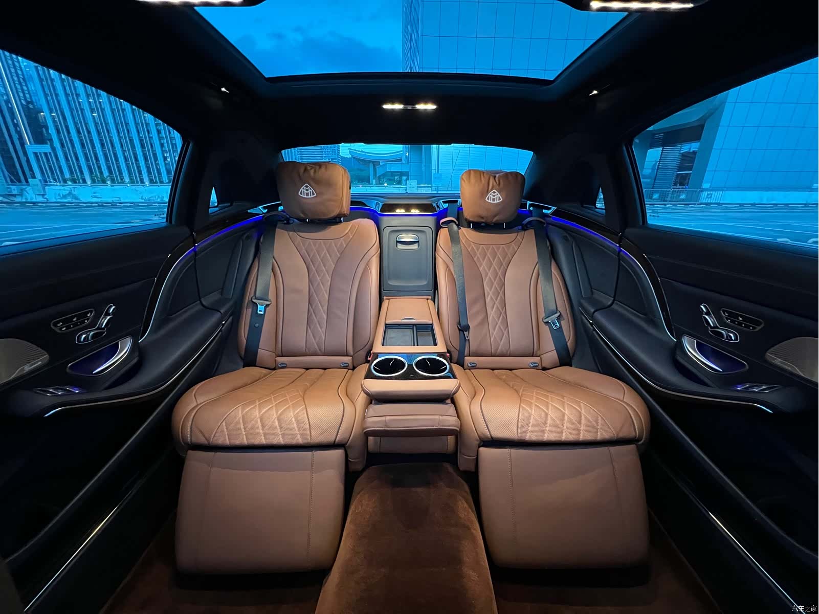 Maybach S-Class, 2020 9