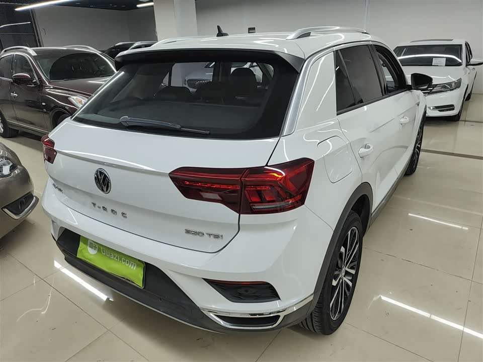 Volkswagen T-ROC exploring Songs