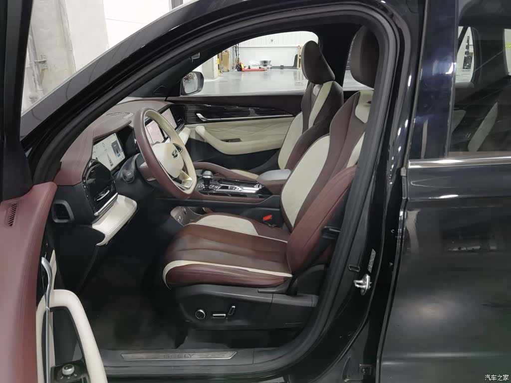 Geely Xingyue L, 2022 10