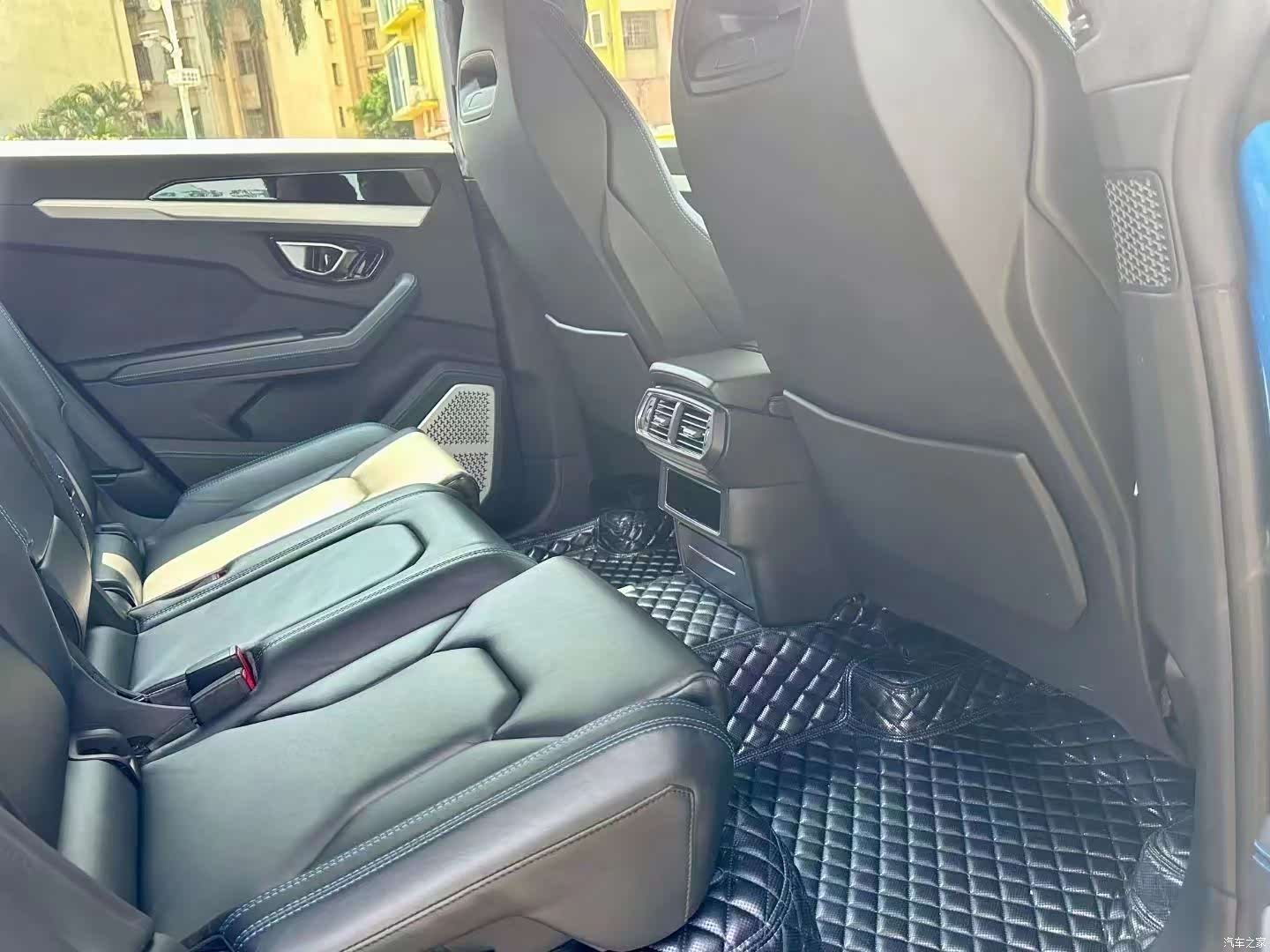 Lamborghini Urus, 2021 6