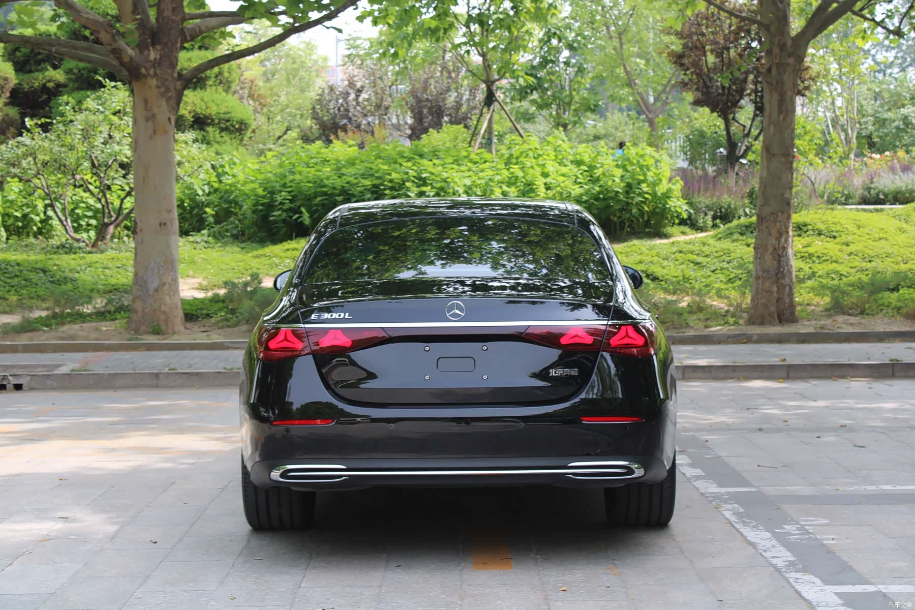 Mercedes-Benz E-Class, 2024 10
