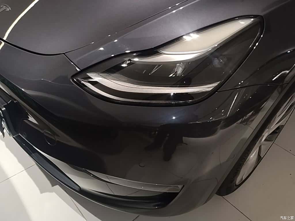 Tesla Model Y, 2021 24