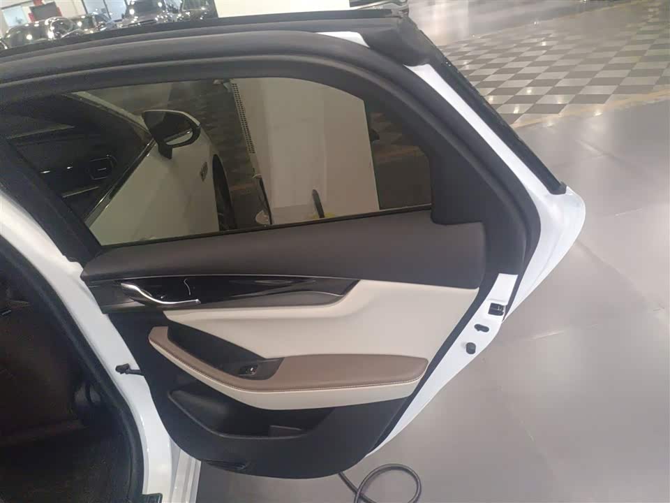 BYD Qin Yuan BYD Qin Yuan
