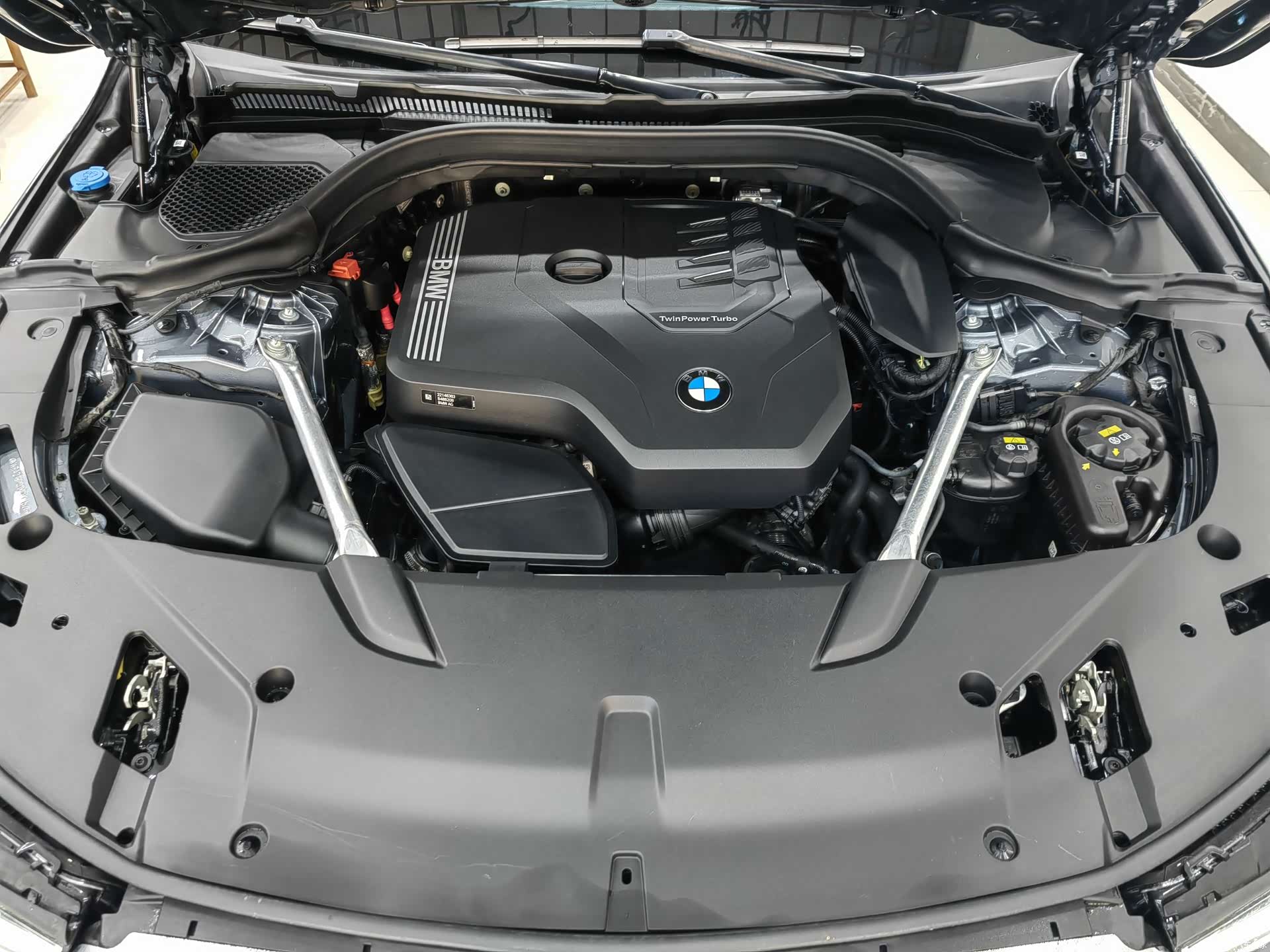 BMW 6 Series GT, 2021 25