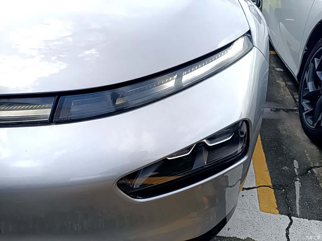 Xpeng P7, 2022 24