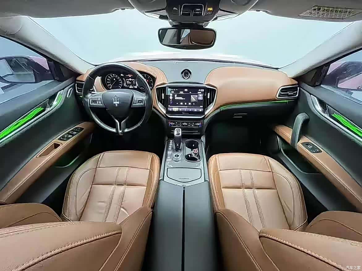 Maserati Ghibli, 2021 9