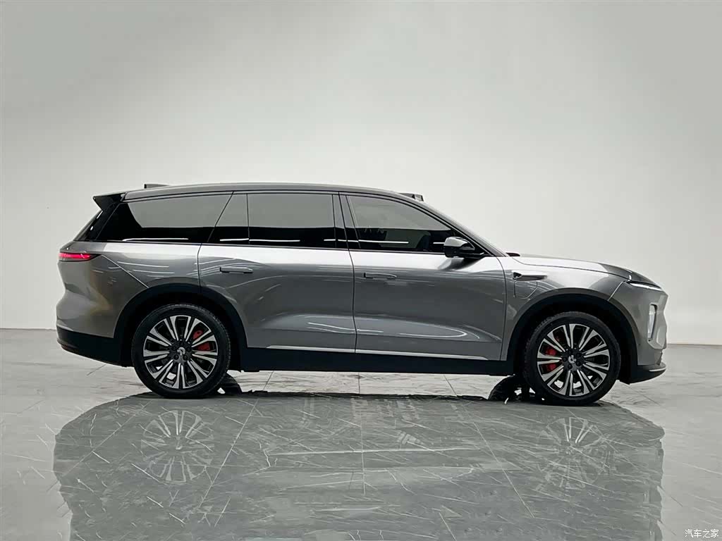 NIO ES8, 2024 7