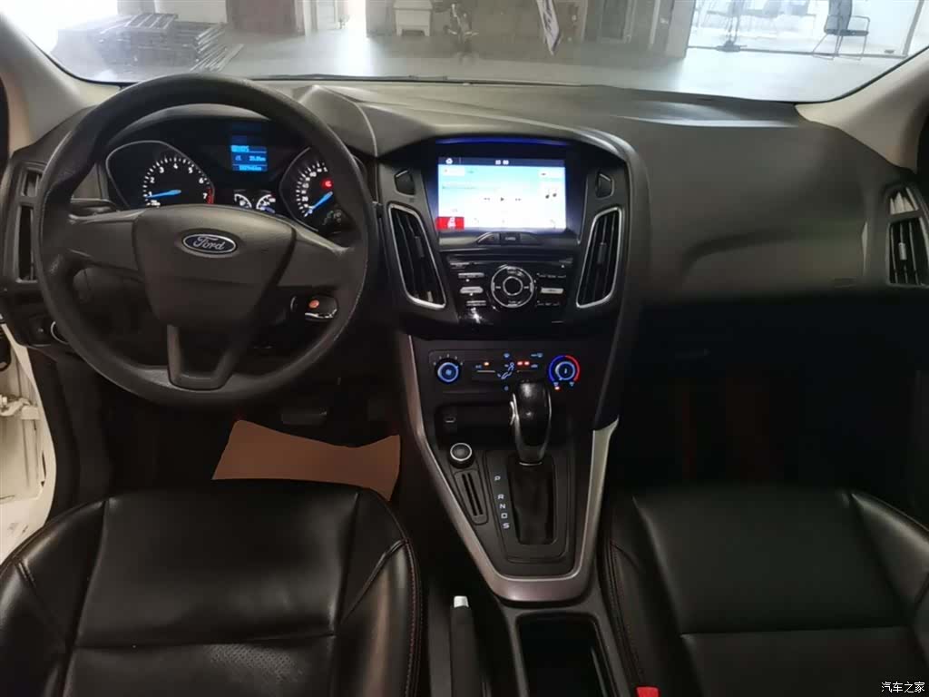 Ford Focus, 2018 10