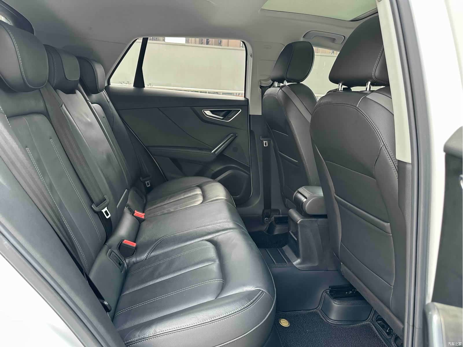 Audi Q2L, 2023 19