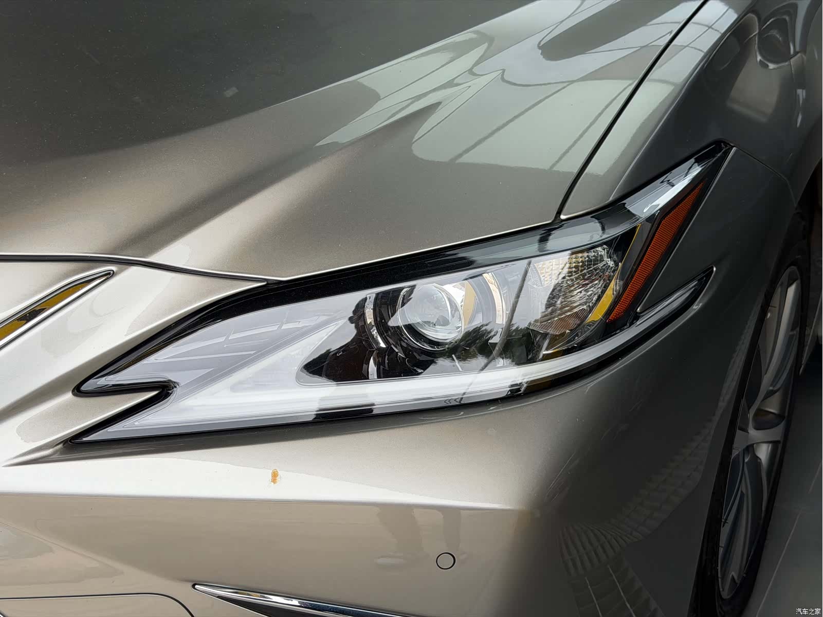 Lexus ES, 2021 11