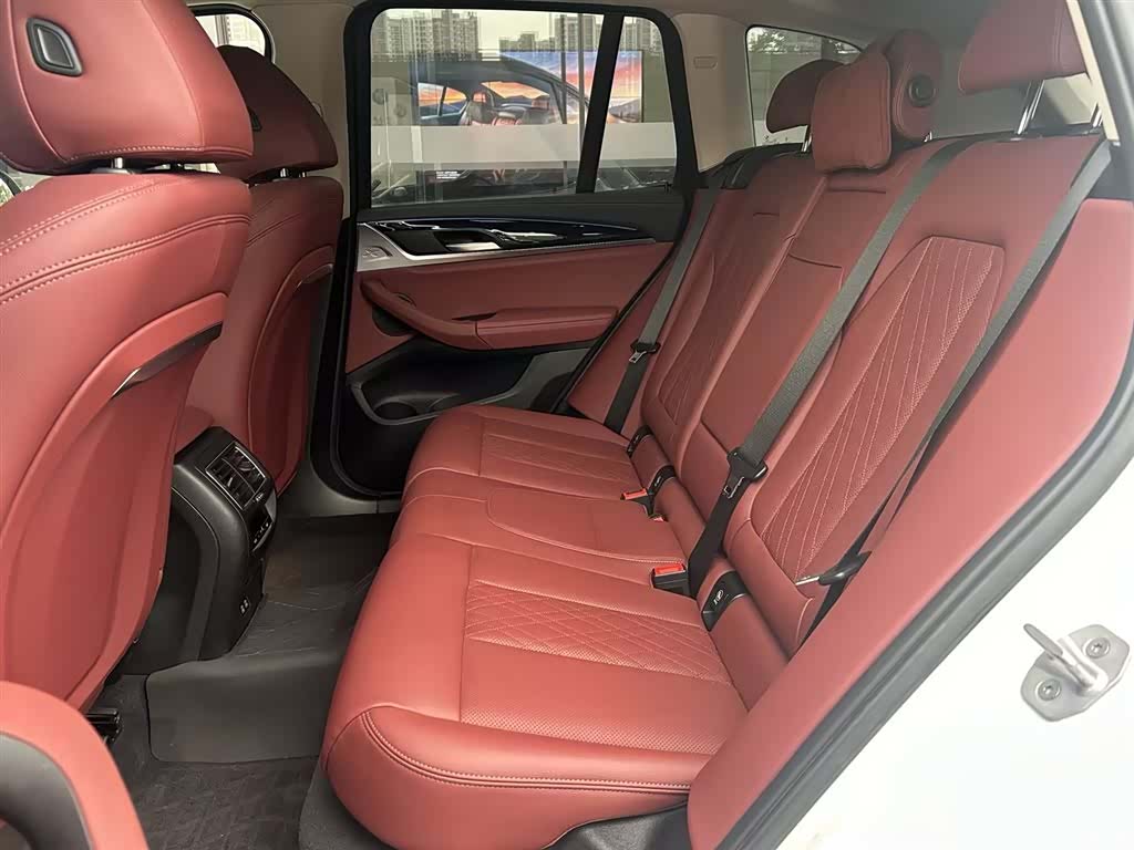 BMW iX3, 2023 6