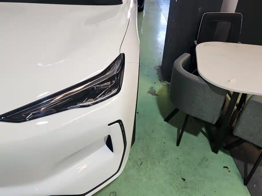 Geely Galaxy Galaxy E5