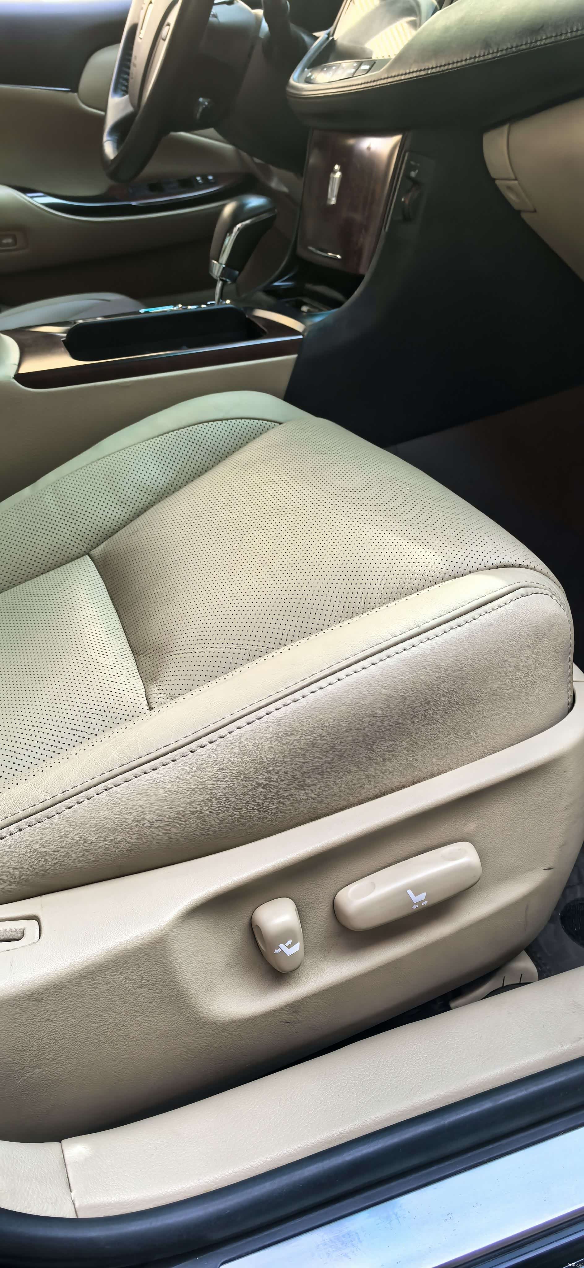 Toyota Crown, 2012 10