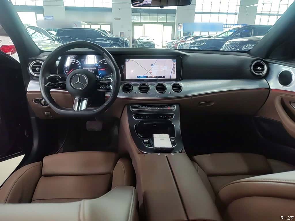 Mercedes-Benz E-Class, 2023 10
