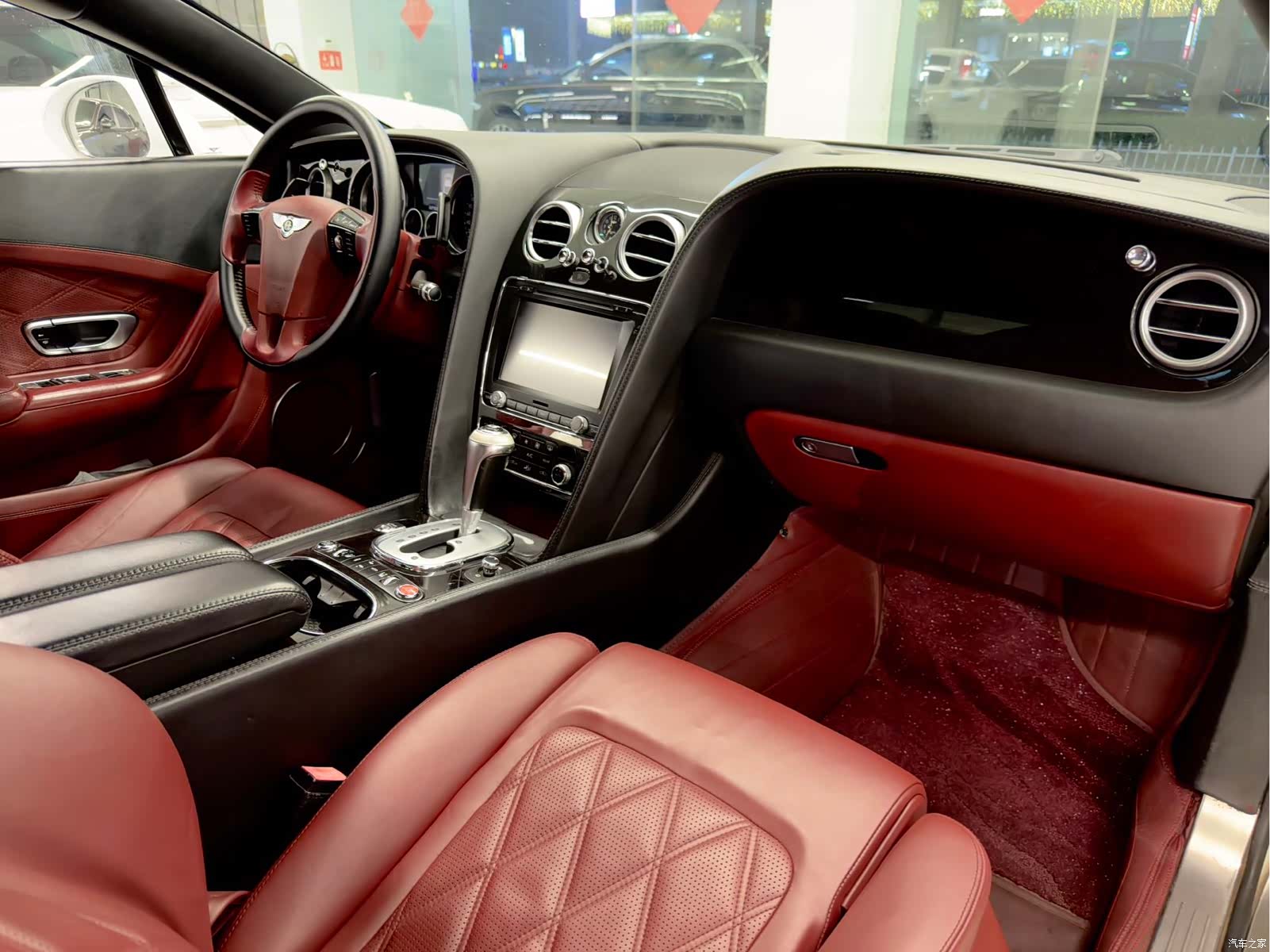 Bentley Continental GT, 2012 все фото