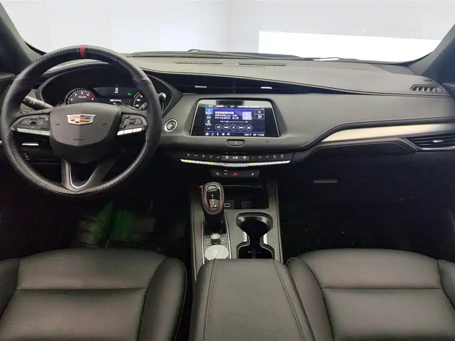 Cadillac XT4