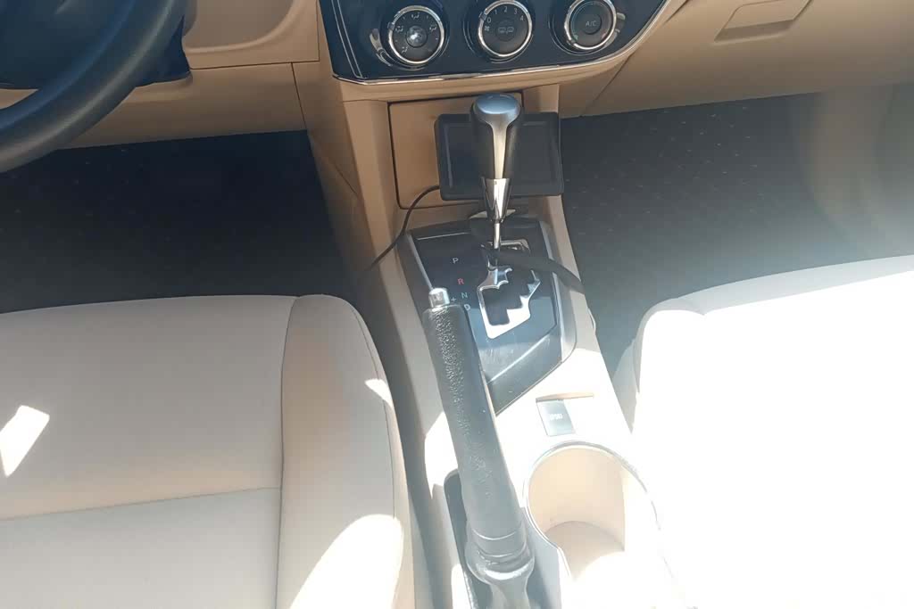 Toyota Corolla, 2016 16