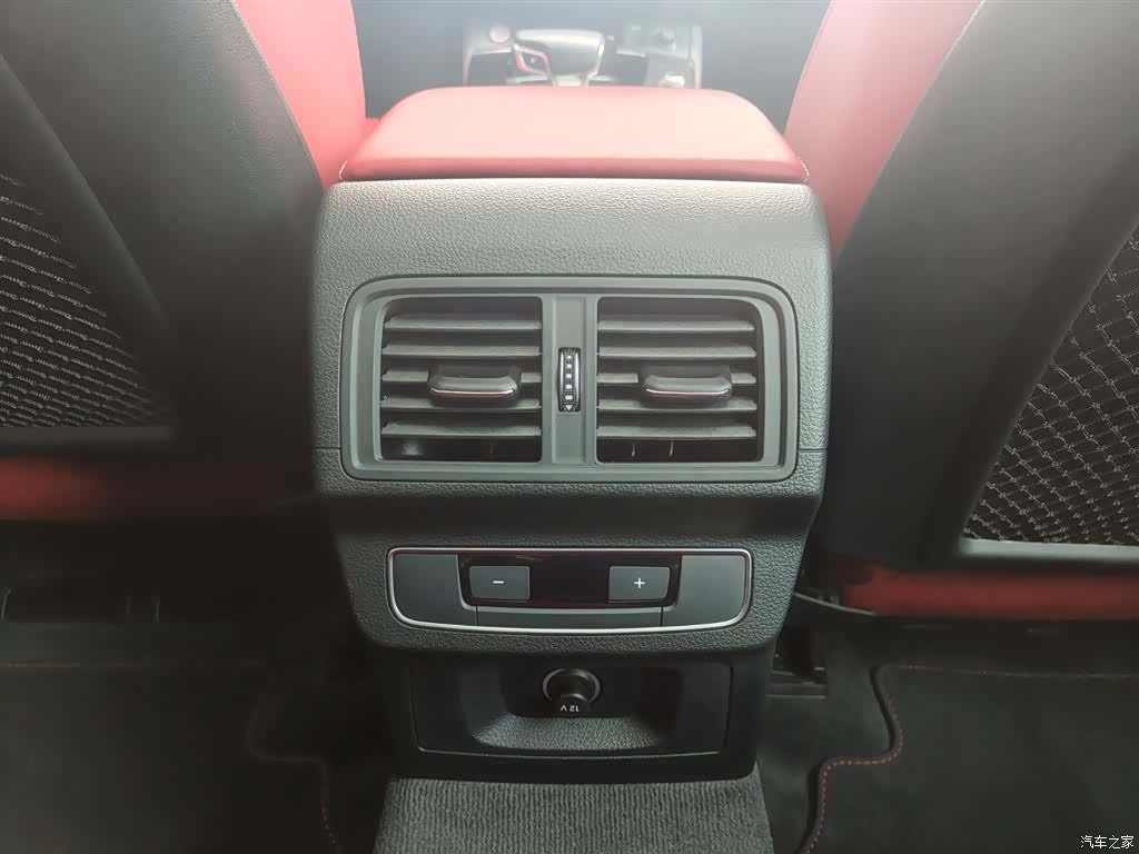 Audi Q5, 2023 9