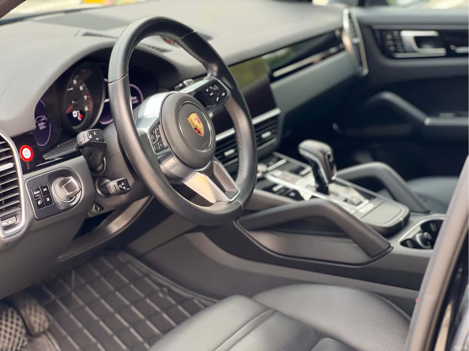 Porsche Cayenne, 2022 4