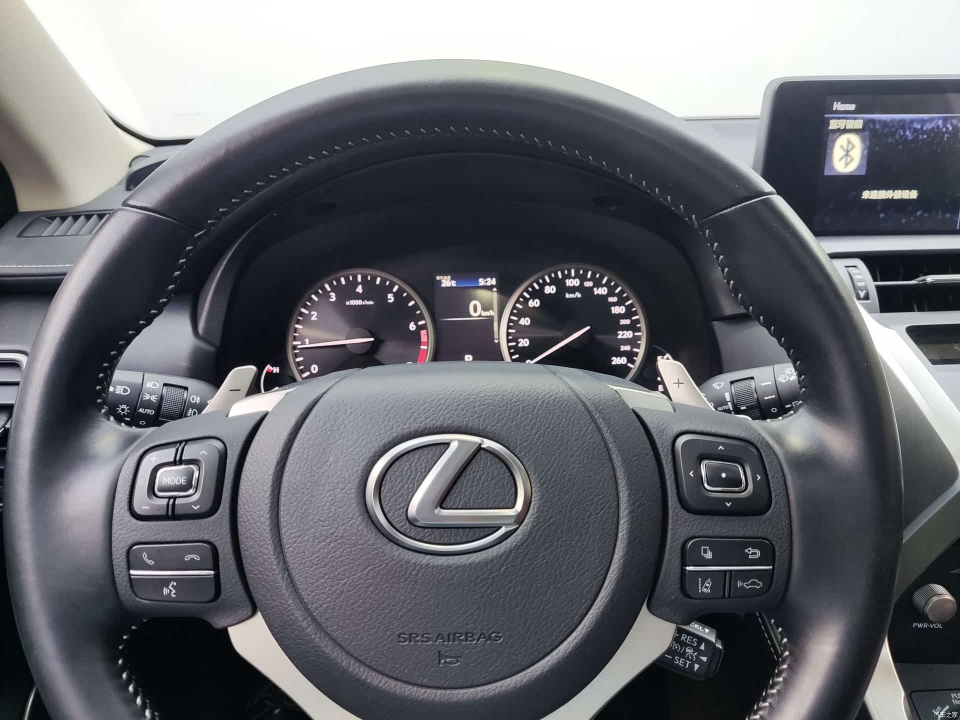 Lexus NX, 2021 21
