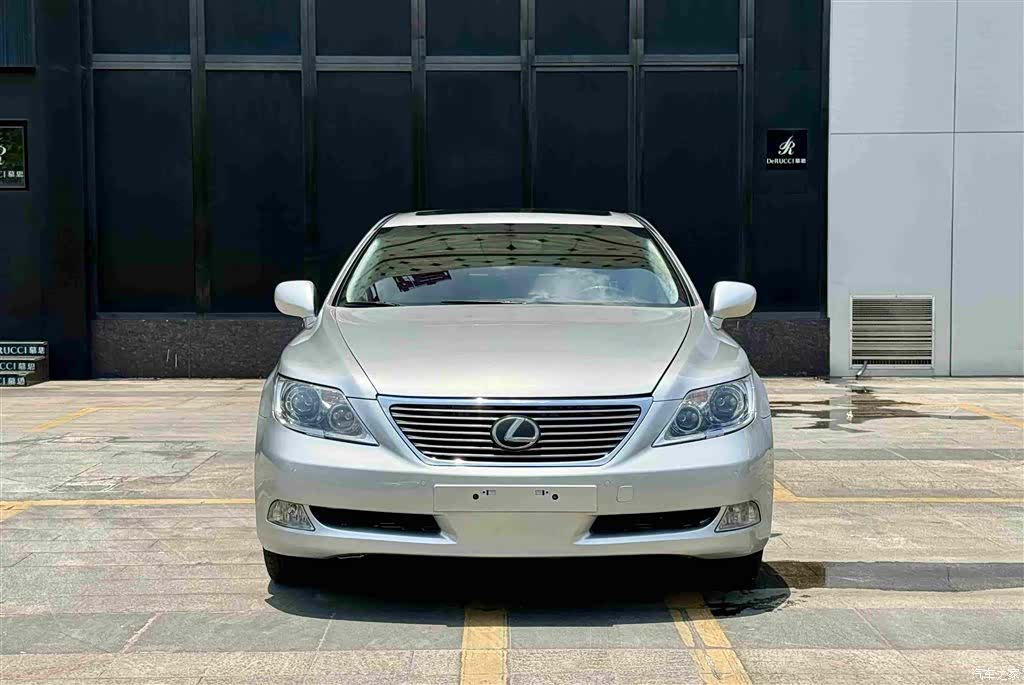 Lexus LS, 2009 2
