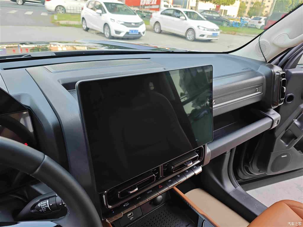 Haval Raptor, 2025 15
