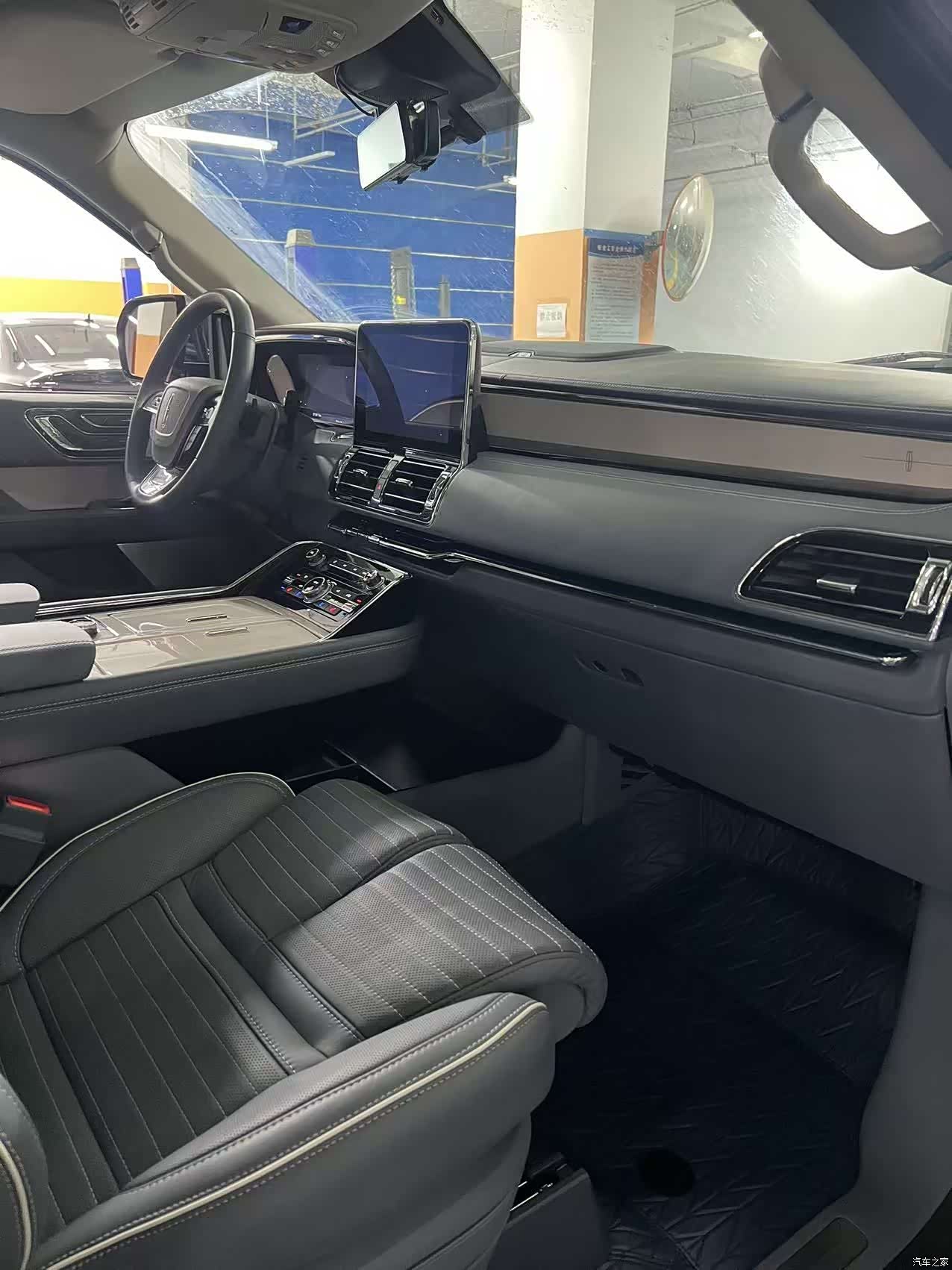 Lincoln Navigator, 2021 9