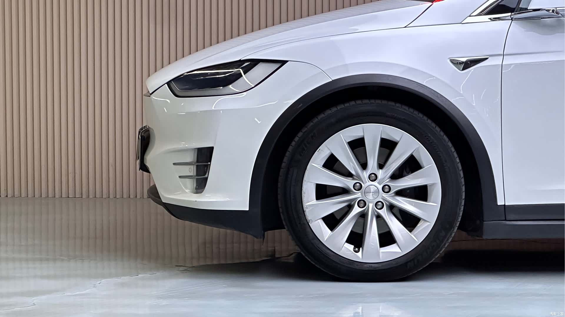 Tesla Model X, 2018 21