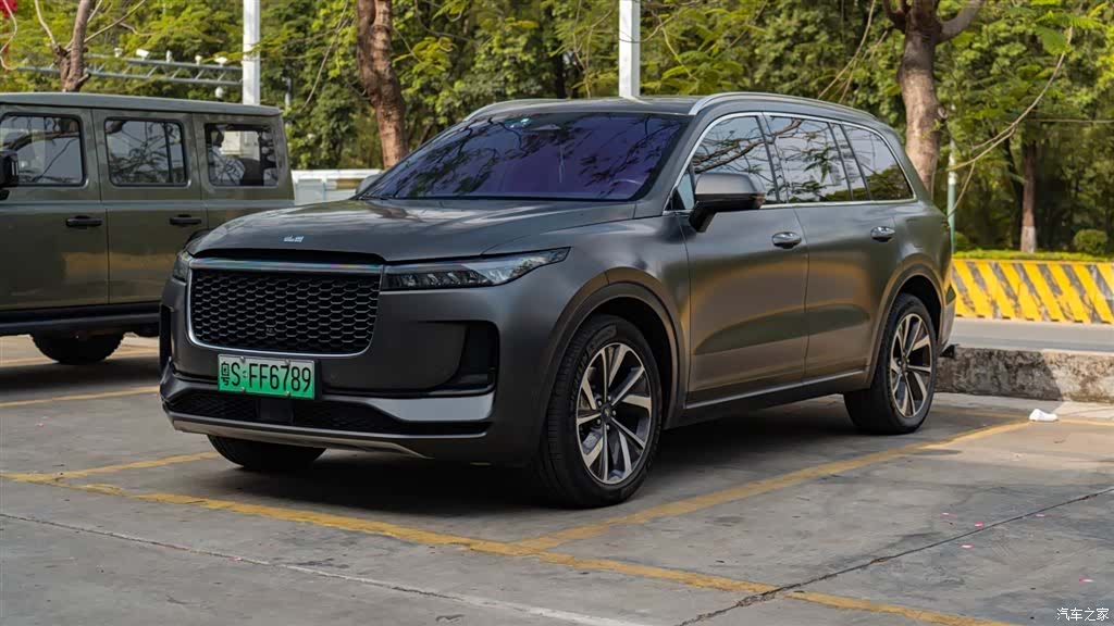 Li Auto ONE, 2023 1
