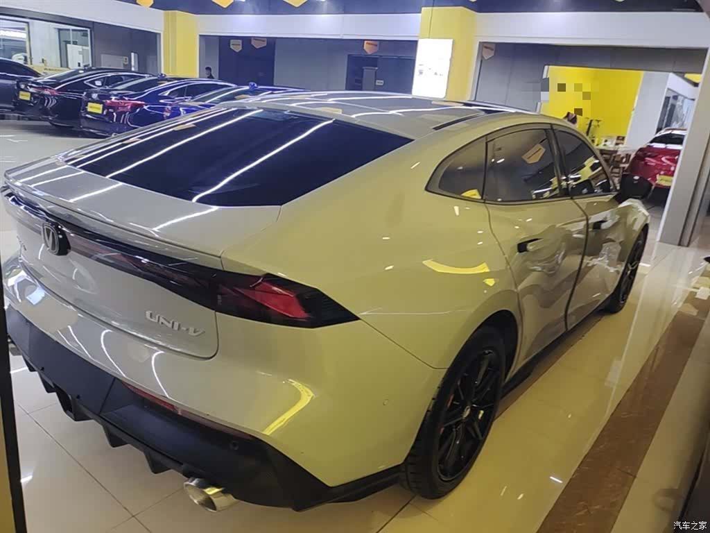 Changan UNI-V, 2022 7