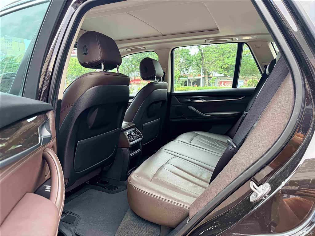BMW X5, 2014 9