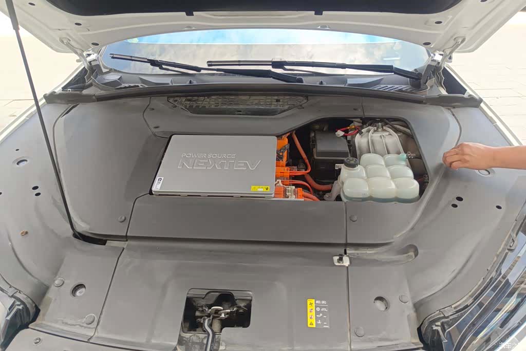 NIO ES6, 2022 10