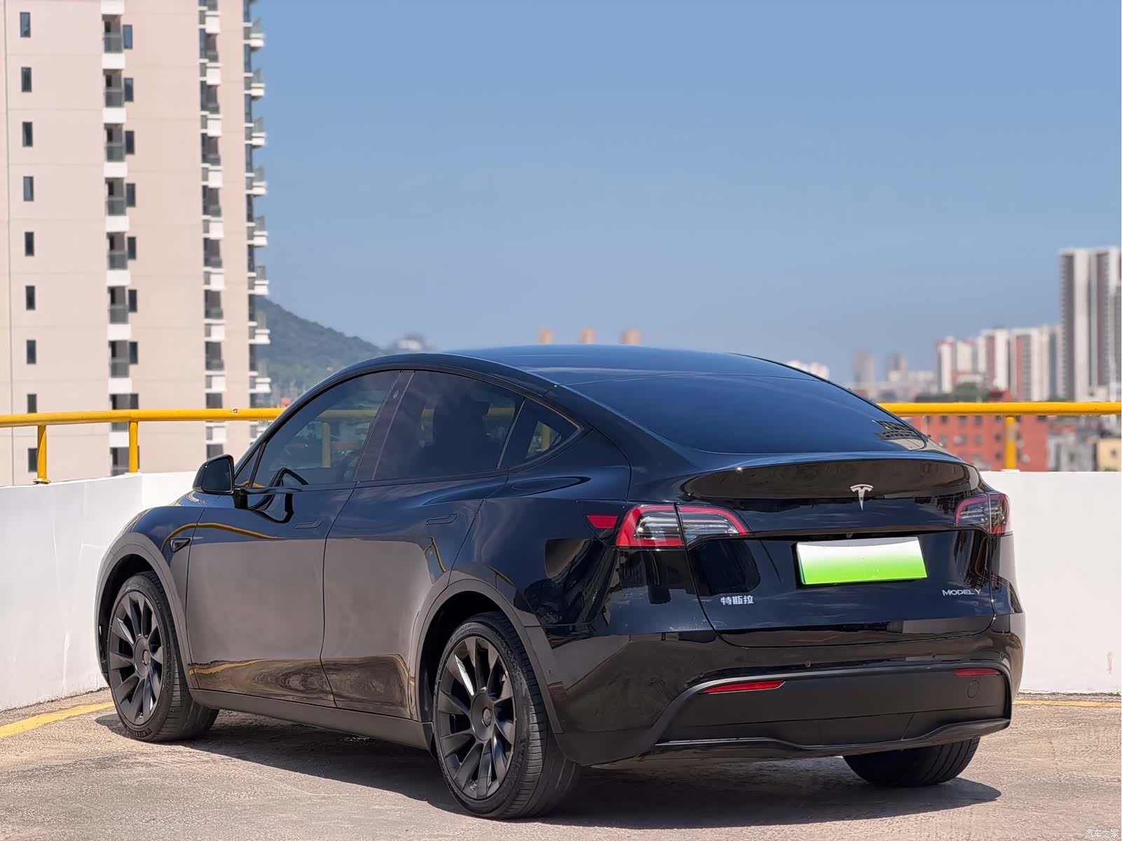 Tesla Model Y, 2022 6