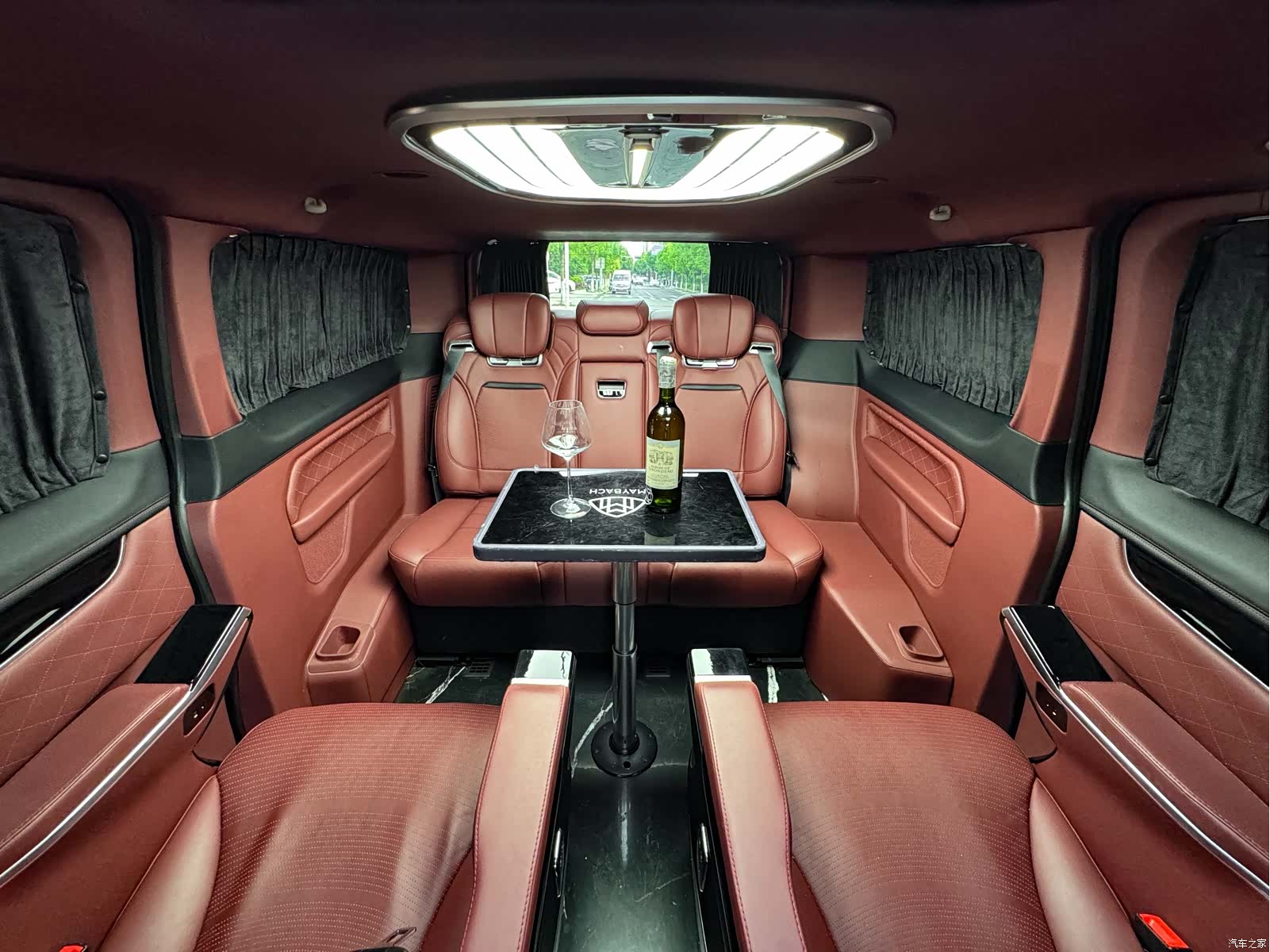 Ford Tourneo, 2025 34
