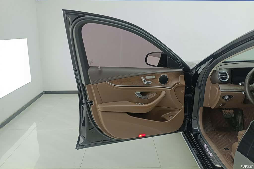 Mercedes-Benz E-Class, 2018 7