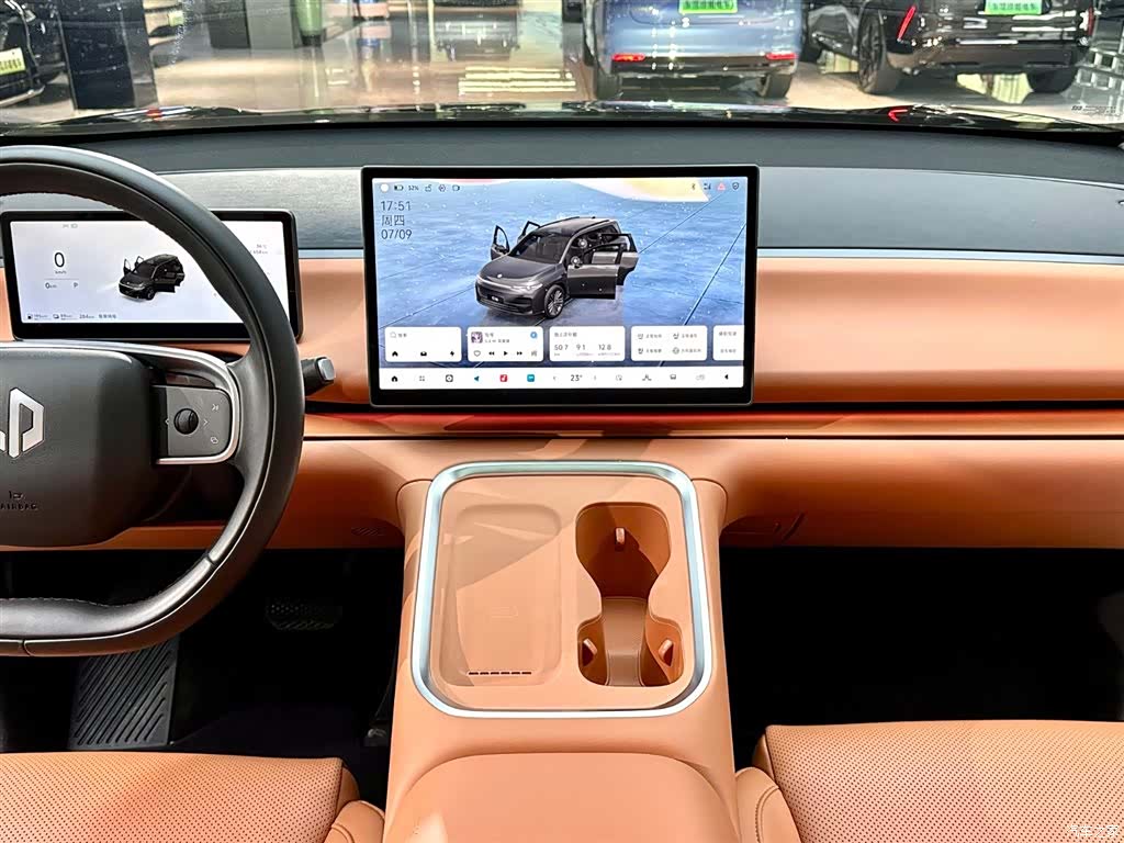 Leapmotor C16, 2025 13