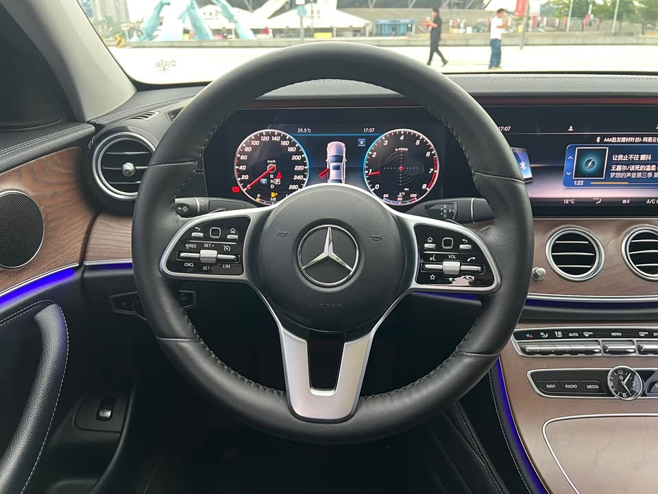 Mercedes-Benz E-class Mercedes-Benz E-class
