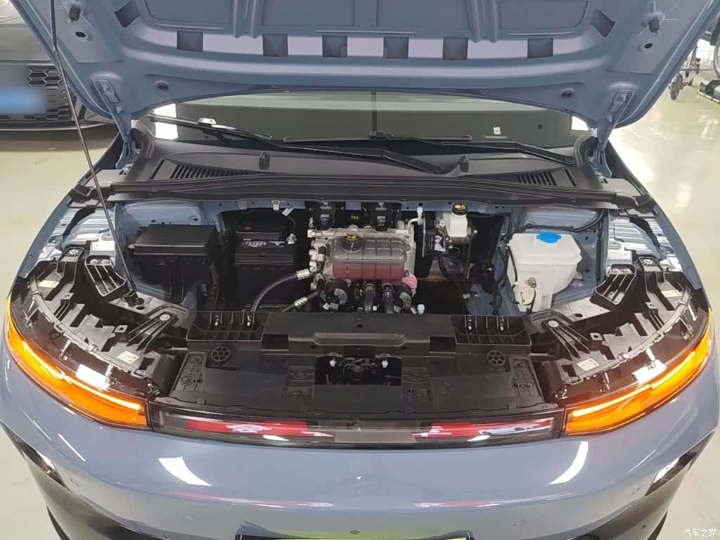 Leapmotor B01, 2025 20