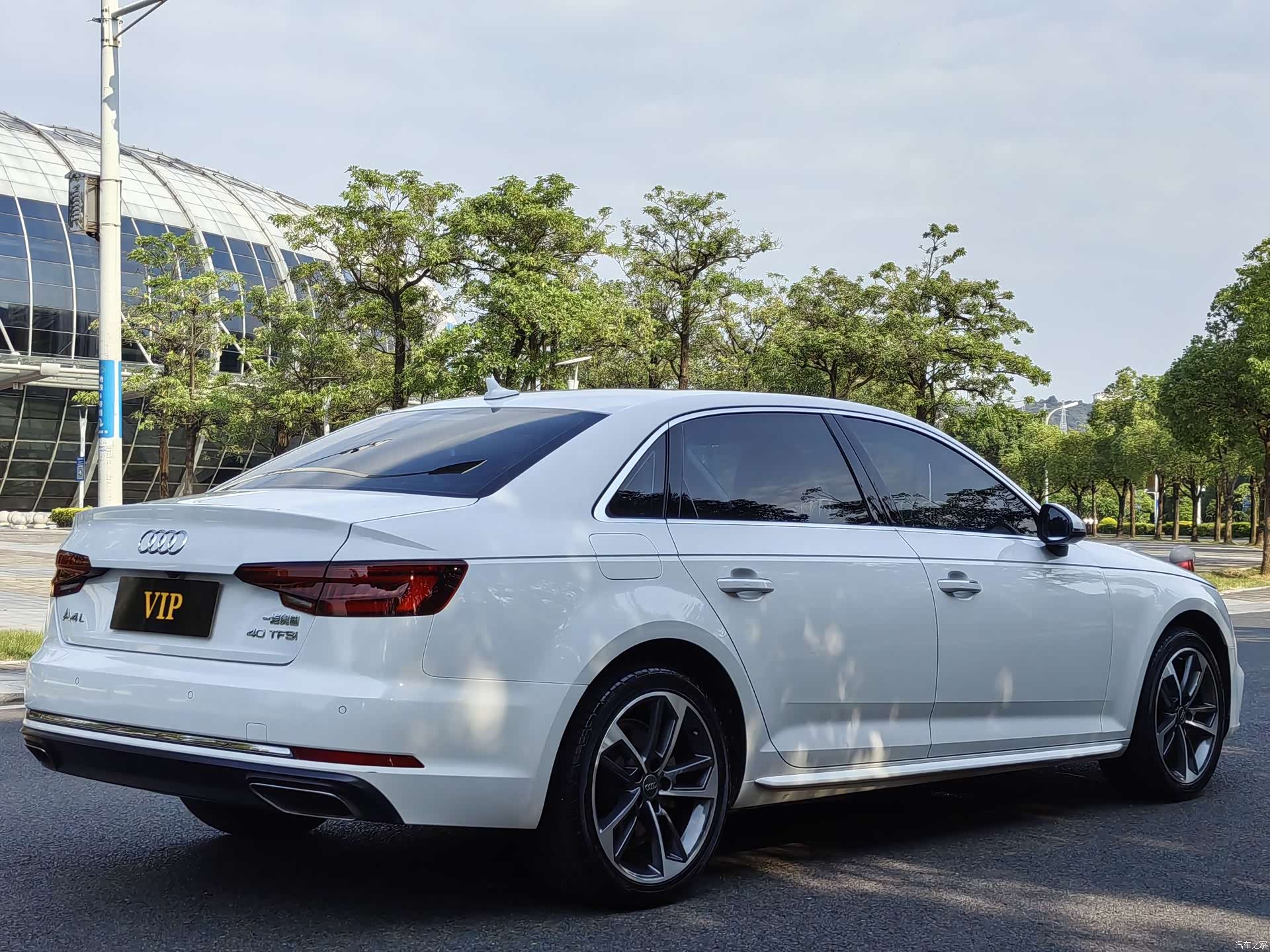 Audi A4L, 2019 4